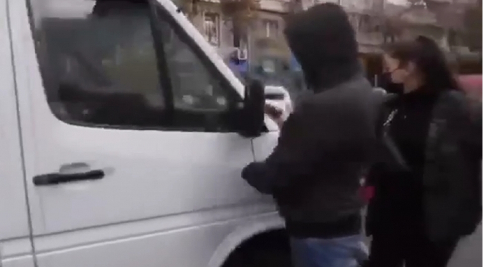 irevanda-qarshidurmaetirazchilarin-ustunden-mashinla-kechdiler-video