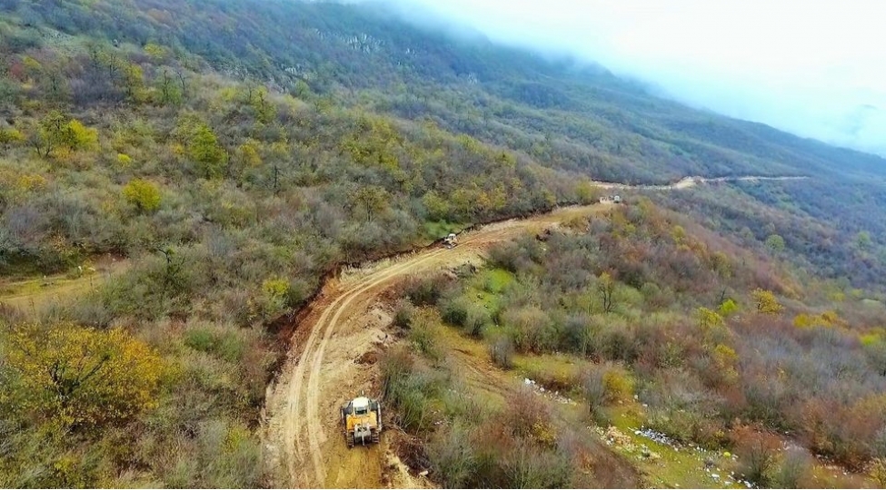butun-yollar-bizi-shushaya-qarabaga-aparir-video
