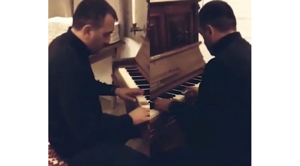 zefer-ordenli-shehid-polkovnik-babek-semidlinin-piano-ifasi-video