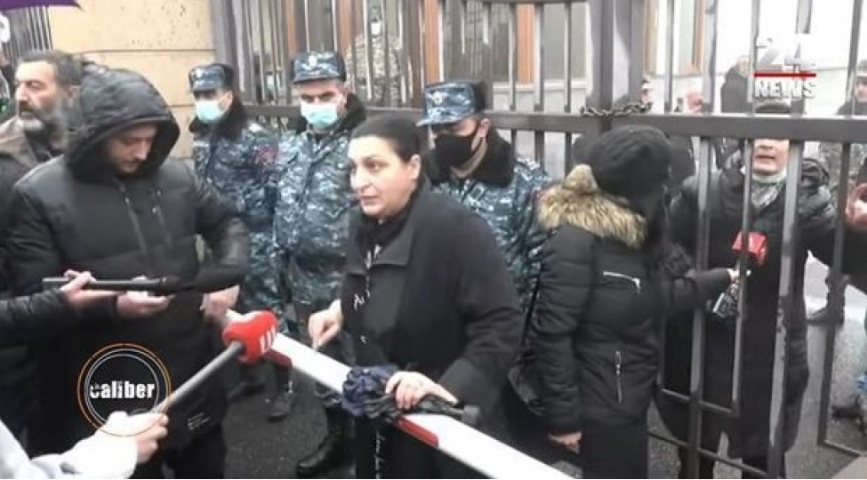 ermeni-analar-bize-yalniz-ilham-eliyev-komek-ede-biler-video