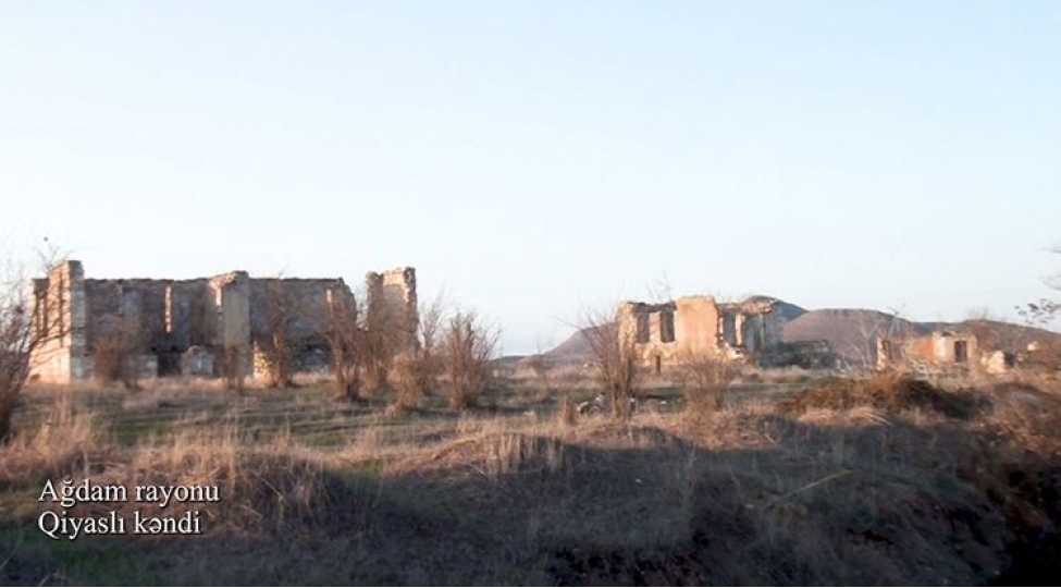 agdamin-qiyasli-kendinden-goruntuler-video