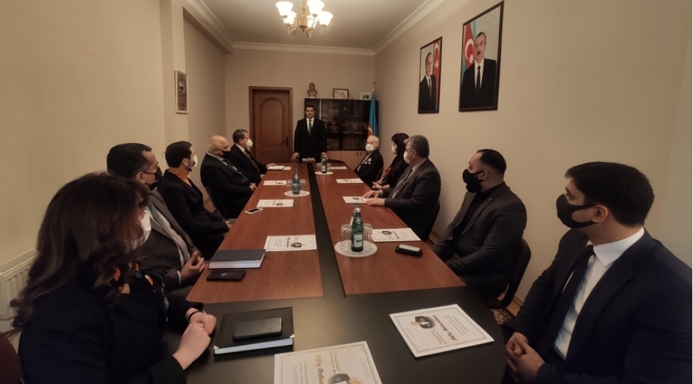 xalq-artisti-tofiq-bakixanovun-naxchivan-simfonietta-kitabinin-teqdimati-olub