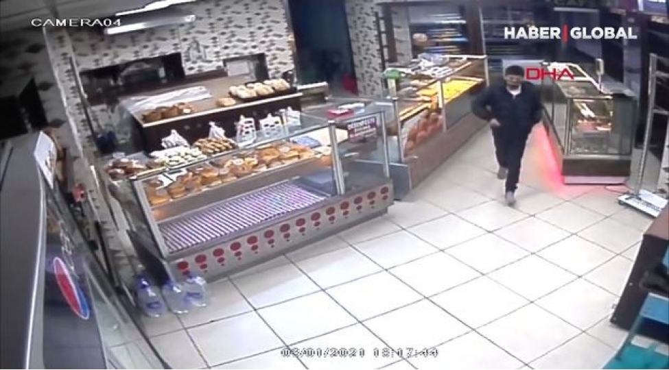 telefon-ogrusu-tehlukesizlik-kamerasina-dushdu