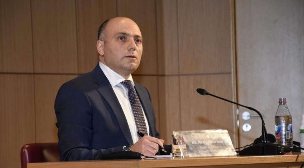 umid-edirik-ki-unesco-oz-sehvini-basha-dushecek