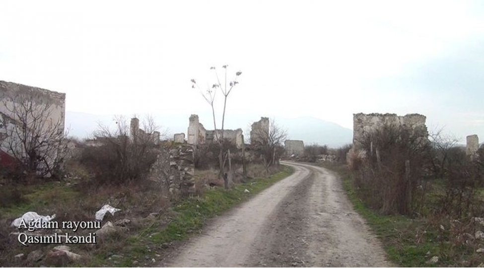 agdamin-qasimli-kendi-video
