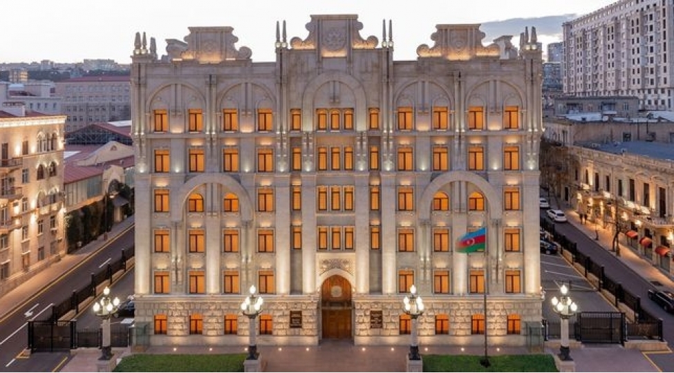 polis-idaresine-getmeden-bir-chox-xidmetlerden-onlayn-yararlanmaq-mumkundur-dinvideo