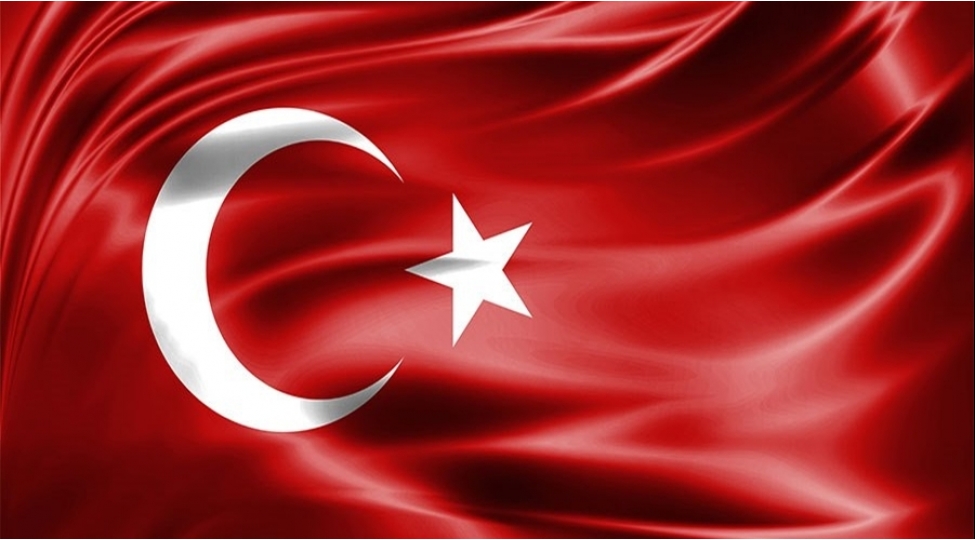 bloomberg-turkiye-ticaret-gemilerinin-qara-denize-kechidini-mehdudlashdirir