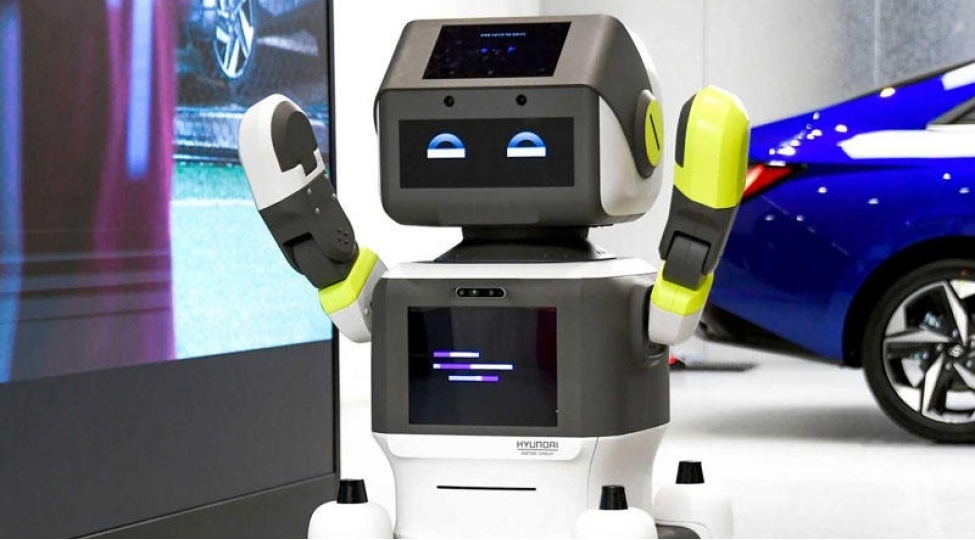 insanlara-xidmet-gosteren-robot