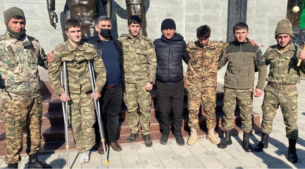men-nece-qehreman-oldum-fotovideo