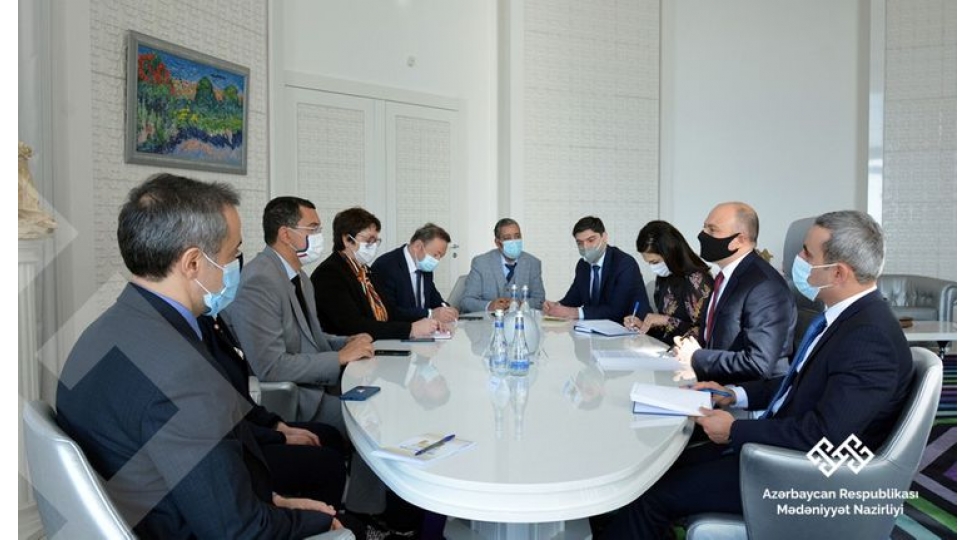 fransa-milli-assambleyasinin-numayende-heyeti-ile-gorush-kechirilib-2