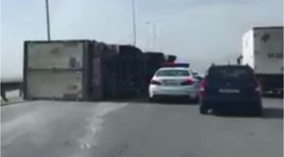 bakida-guclu-kulek-tir-i-ashirtdi-video
