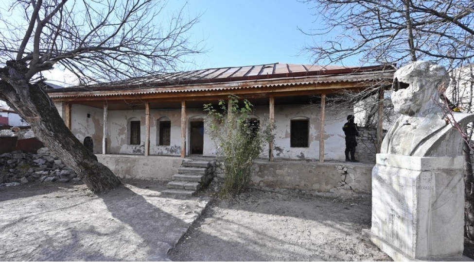 nazir-bulbulun-ev-muzeyinin-berpasi-ile-bagli-layihe-hazirlanir