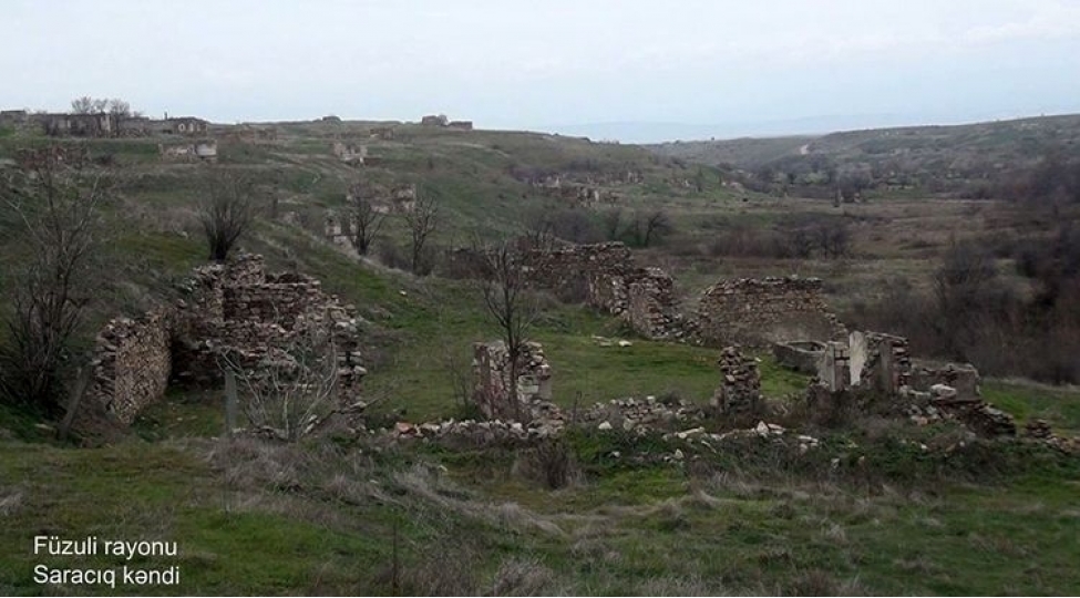 fuzulinin-saraciq-kendi-video
