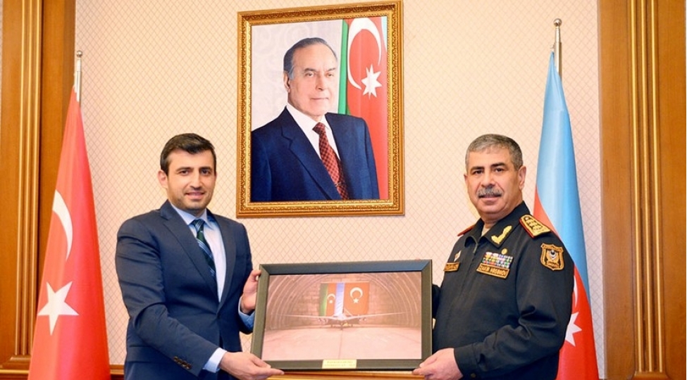 pua-larveten-muharibesinde-dushmene-ciddi-zerbe-vurub-zakir-hesenov-bayraktarla-gorushdu