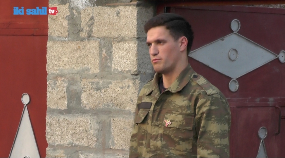 yarali-esger-deyirdi-ki-meni-buraxin-doyushe-getmeliyem-chunki-video
