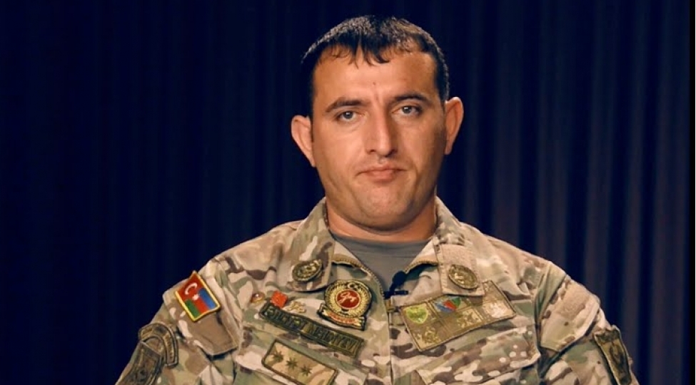 qarabag-qazisi-herbi-qenimetler-parkinda