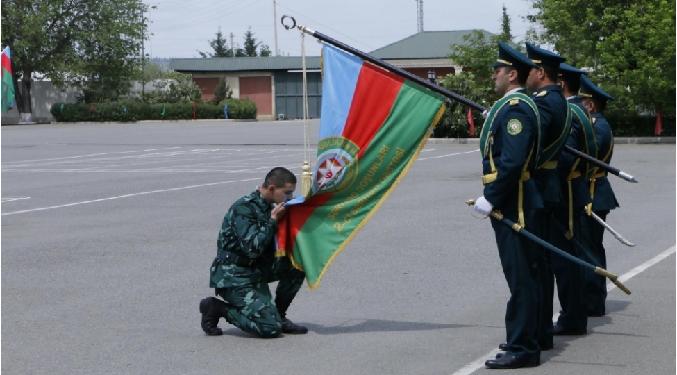 xidmeti-basha-chatan-bir-qrup-herbchi-terxis-edildi