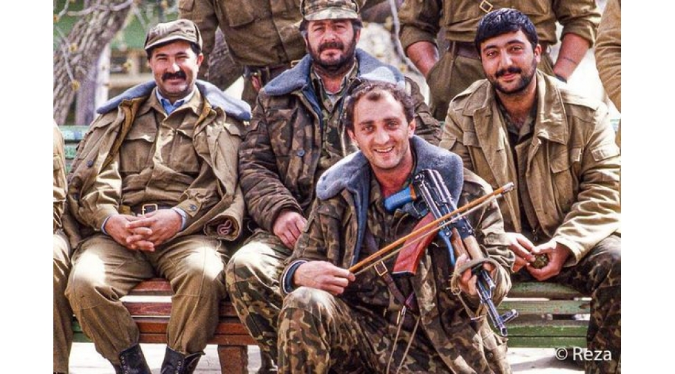 reza-deqati-shushanin-ishgalindan-bir-neche-gun-once-chekilmish-shekli-paylashib-foto