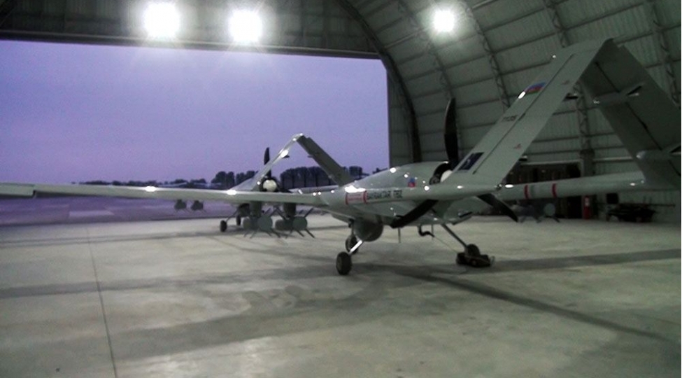 pua-heyetleri-telim-meshq-uchushlari-yerine-yetirirler-video