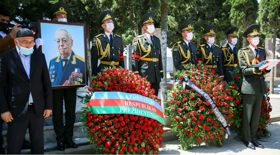 general-polkovnik-tofiq-agahuseynov-defn-edilib-foto
