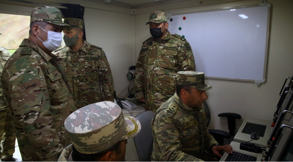 mudafie-naziri-azad-olunmush-erazilerde-yerleshen-hhmq-bolmelerinde-olub