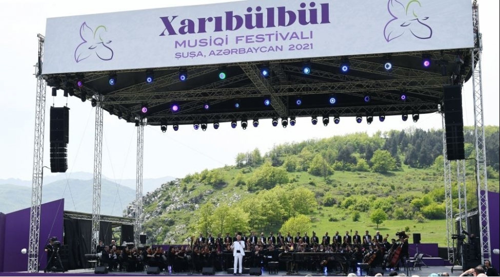 xaribulbul-festivali-milli-birlik-ve-hemreyliyin-numayishi-oldu
