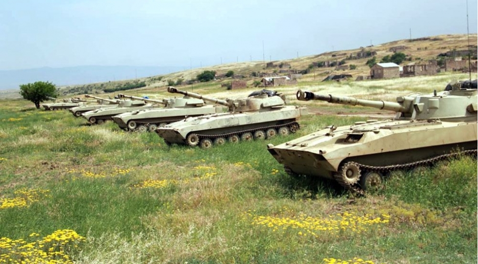 telimlere-celb-edilen-qoshunlar-tapshiriqlari-icra-edir-video