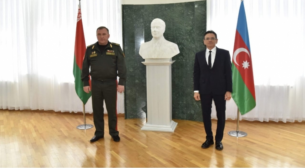 medet-quliyev-belarusun-mudafie-nazirini-qebul-edib