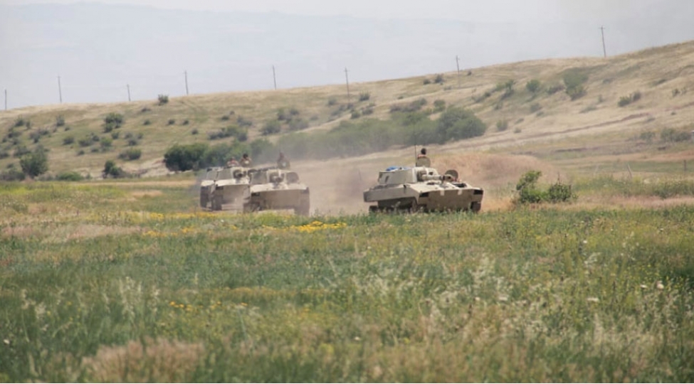 azerbaycan-ordusunda-kechirilen-telimler-basha-chatdi-foto