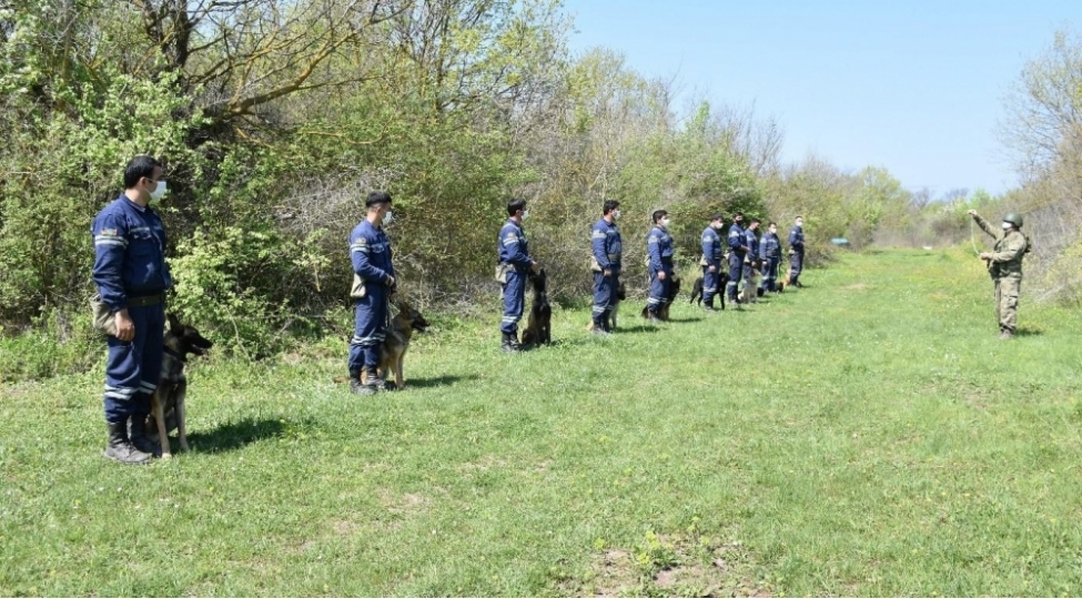 turkiye-fhn-e-minaaxtaran-itler-hediyye-edib-video