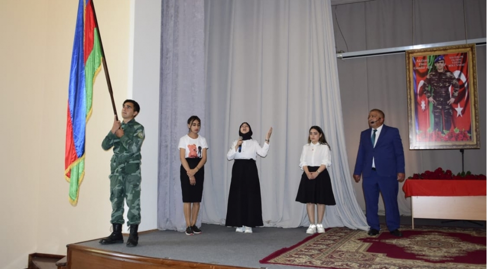 shehid-elmir-akifzadenin-xatiresine-hesr-olunmush-kompozisiya