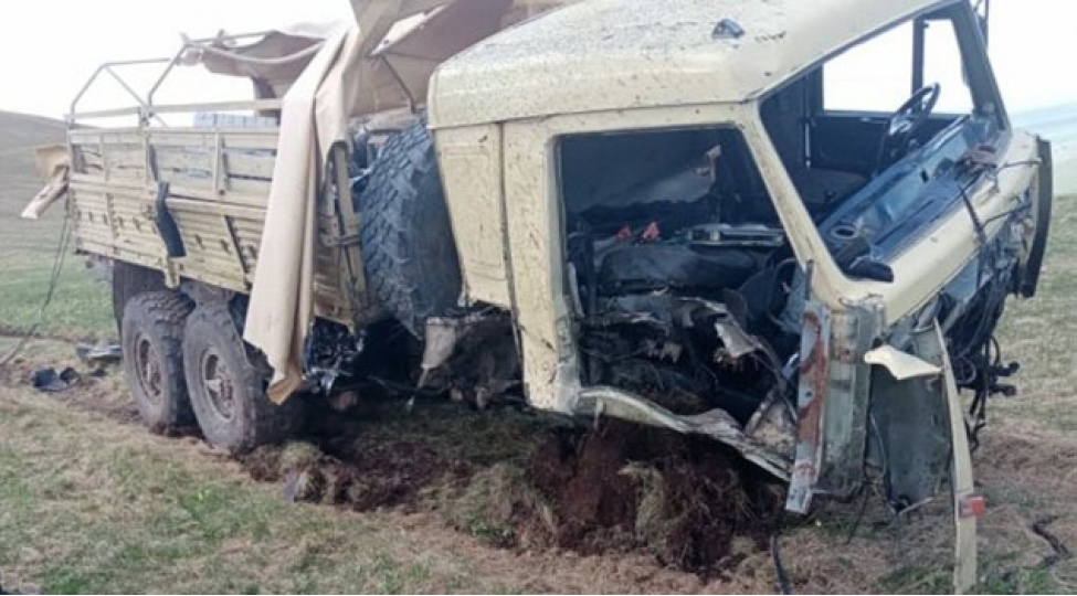 kelbecerde-herbi-yuk-mashinimiz-minaya-dushub