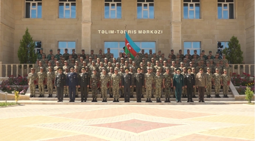 naxchivan-qarnizonu-qoshunlarinda-peshekar-herbchiler-yetishdiren-ixtisas-hazirligi-kurslari-basha-chatib