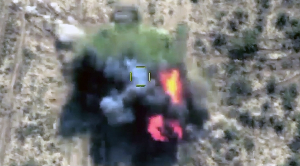 mn-dushmenin-hhm-vasitelerinin-mehv-edilmesinin-videogoruntulerini-yaydi