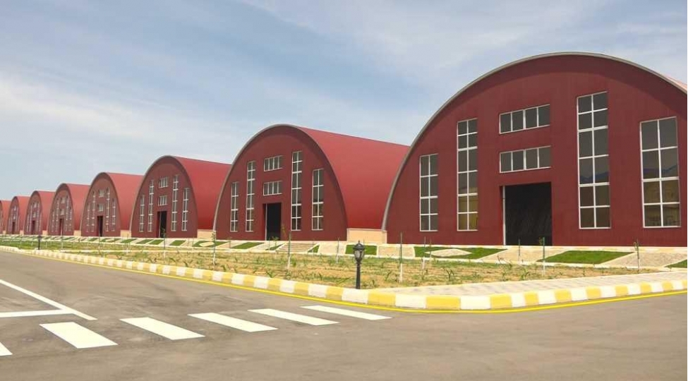 naxchivandaki-herbi-aerodrom-kompleksi-ile-bagli-senedli-film