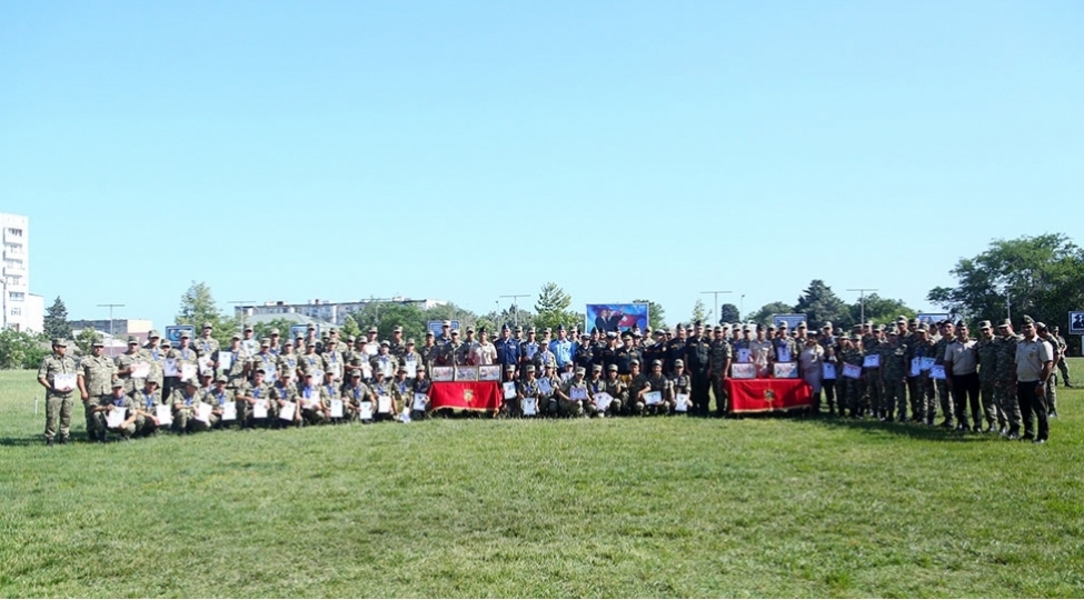 azerbaycan-ordusunda-yungul-atletika-ve-gimnastika-yarishlari-kechirilib-foto