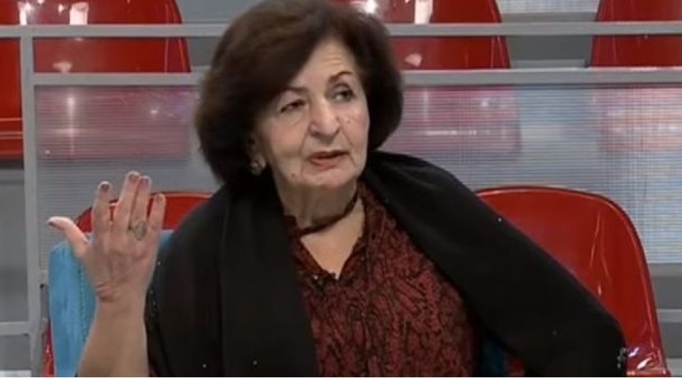 kubra-eliyeva-bir-kanal-mene-qonorar-odeyir