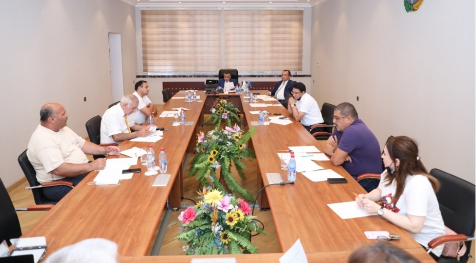azeriqaz-ib-yaninda-yaradilan-ictimai-shuranin-novbeti-iclasi-kechirilib-foto