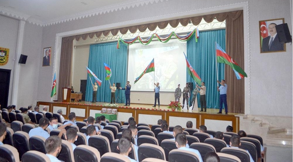 heyder-eliyev-adina-ali-herbi-mektebde-shehidlerin-anim-merasimi-kechirilib