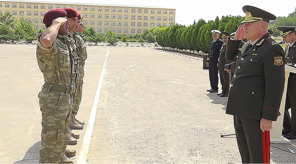 elahidde-umumqoshun-ordunun-bir-qrup-herbi-qulluqchusu-mukafatlandirilib