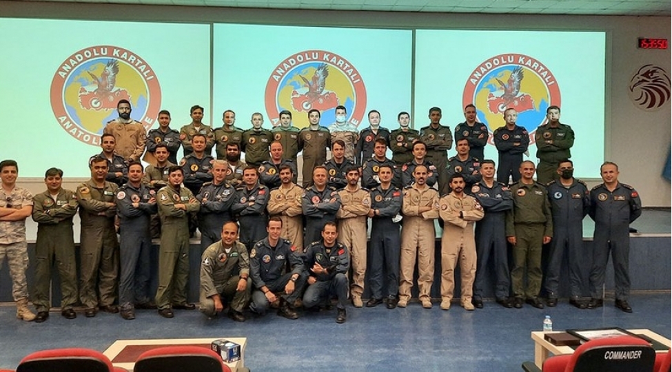 anadolu-qartali-2021-beynelxalq-taktiki-uchush-telimi-sona-chatib-video