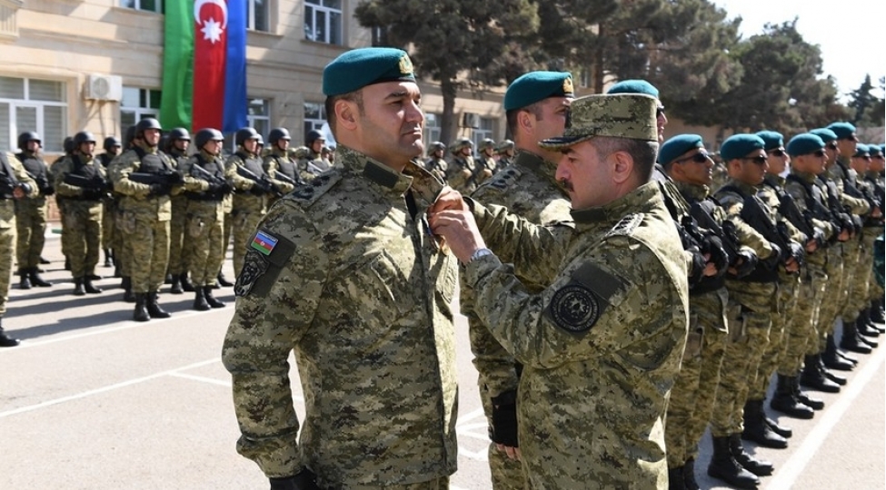 serhedchilere-orden-ve-medallar-teqdim-edilib