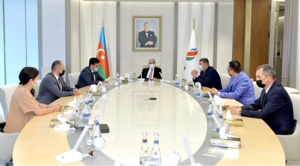 yukselish-musabiqesinde-qalib-olmush-emekdashlarla-gorush-kechirilib