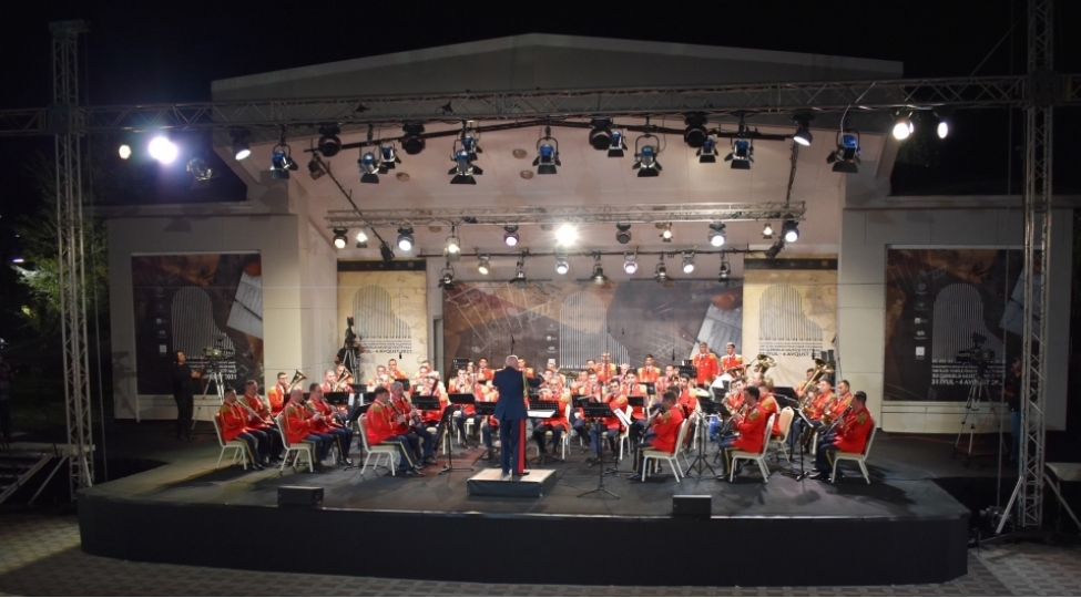 xii-qebele-musiqi-festivalinin-ilk-konserti-ve-tenteneli-achilish-merasimi-olub-yenilenib
