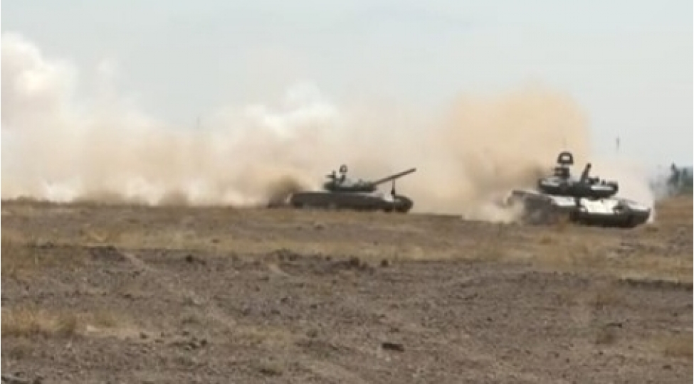 tank-birleshmeleri-meshgelelere-bashlayib