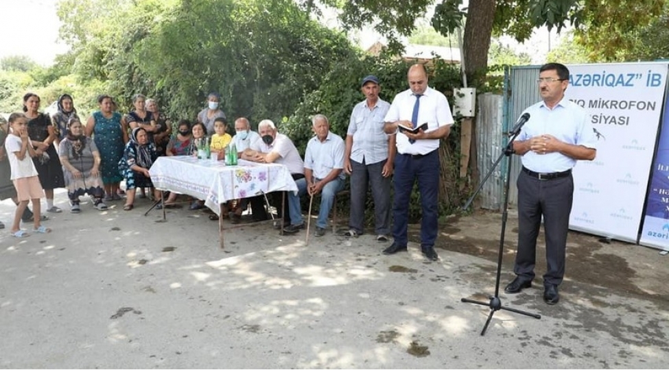 azeriqaz-rehberliyi-4-shehid-vermish-kendin-sakinleri-ile-gorushub