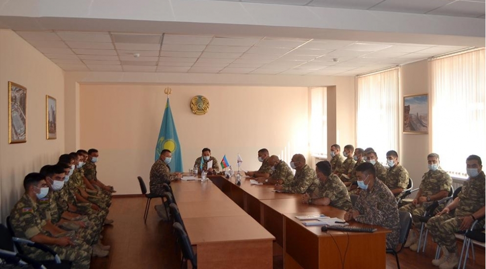 herbchilerimiz-qazaxistana-gedib