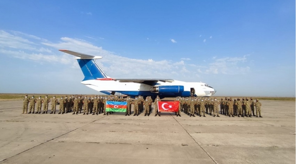 azerbaycan-herbchileri-turkiyeye-gedib