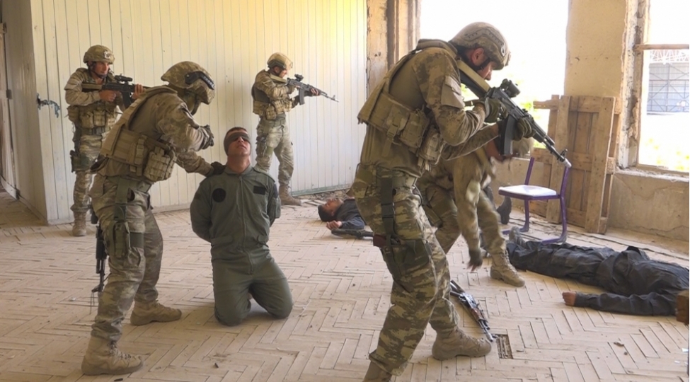 xususi-teyinatli-bolmelerde-taktiki-xususi-telim-kechirilib-foto