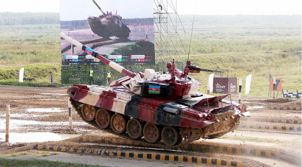 tank-biatlonu-musabiqesinin-yarimfinal-merhelesi-kechirilir-fotovideo